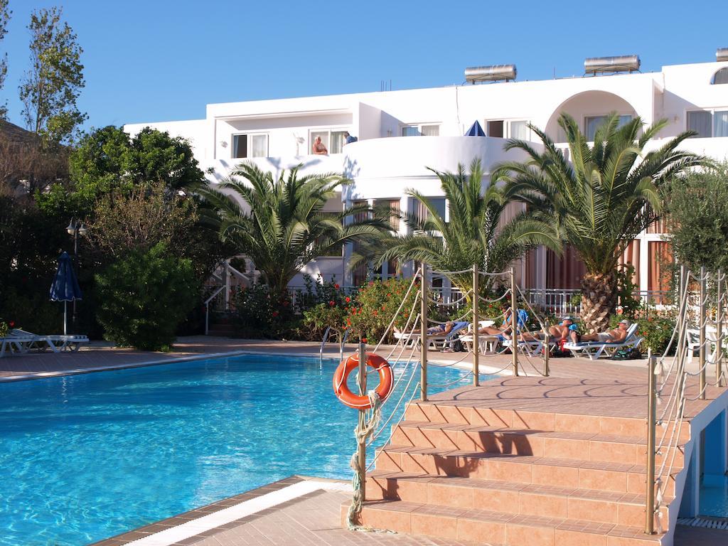 Eristos Beach Hotel Megálon Choríon 外观 照片