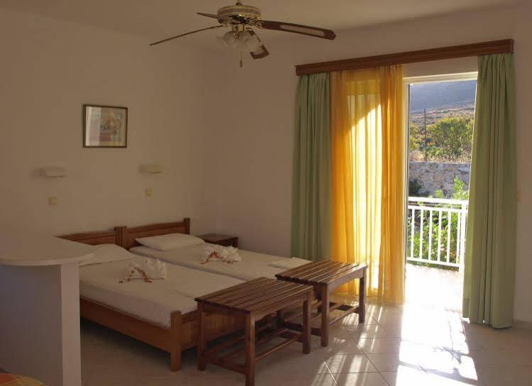 Eristos Beach Hotel Megálon Choríon 外观 照片